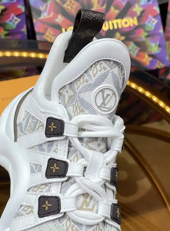 hype Louis Vuitton Sneakers