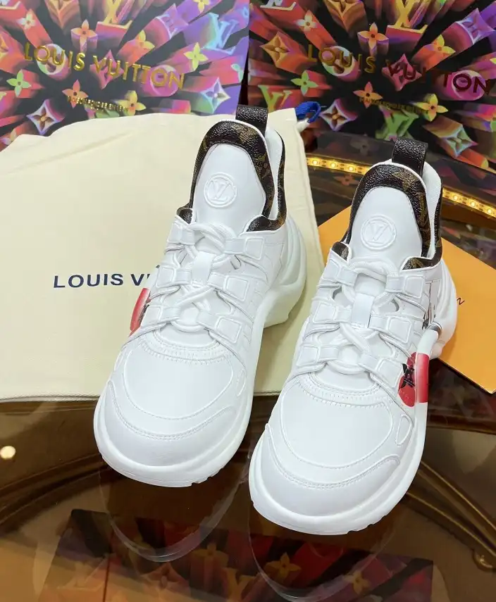 hype Louis Vuitton Sneakers