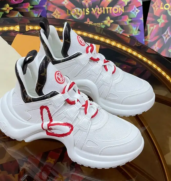 hype Louis Vuitton Sneakers