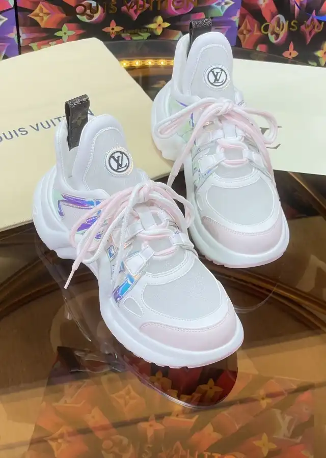 hype Louis Vuitton Sneakers