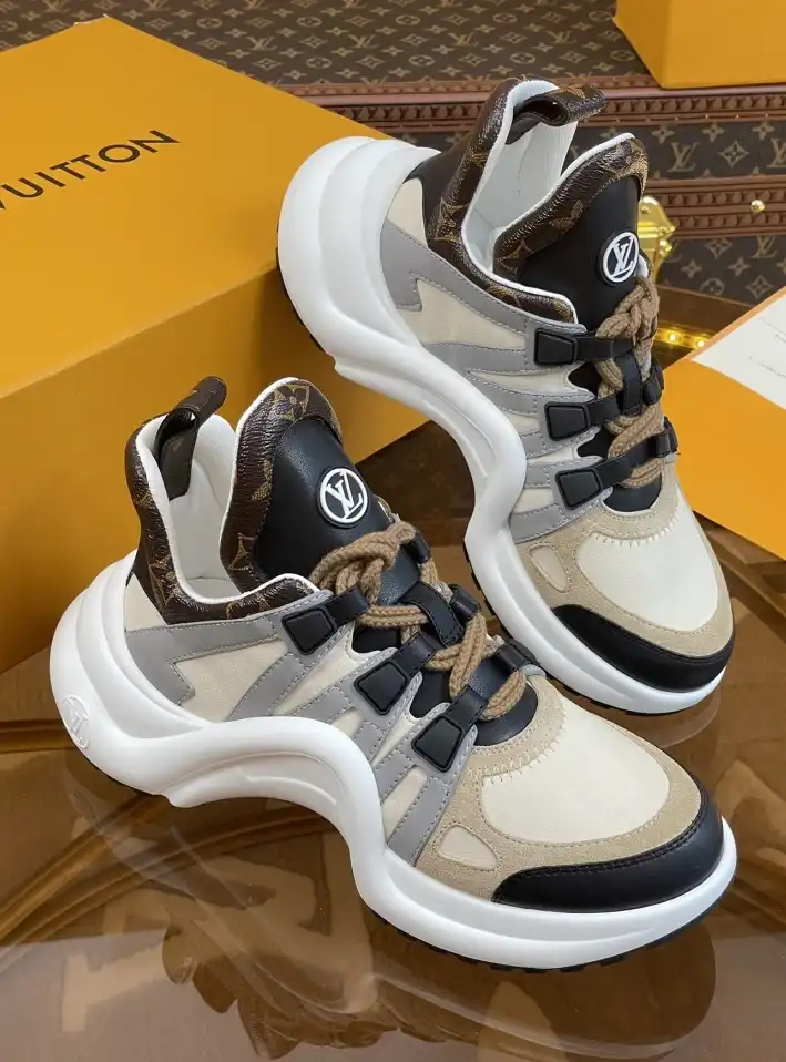 hype Louis Vuitton Sneakers