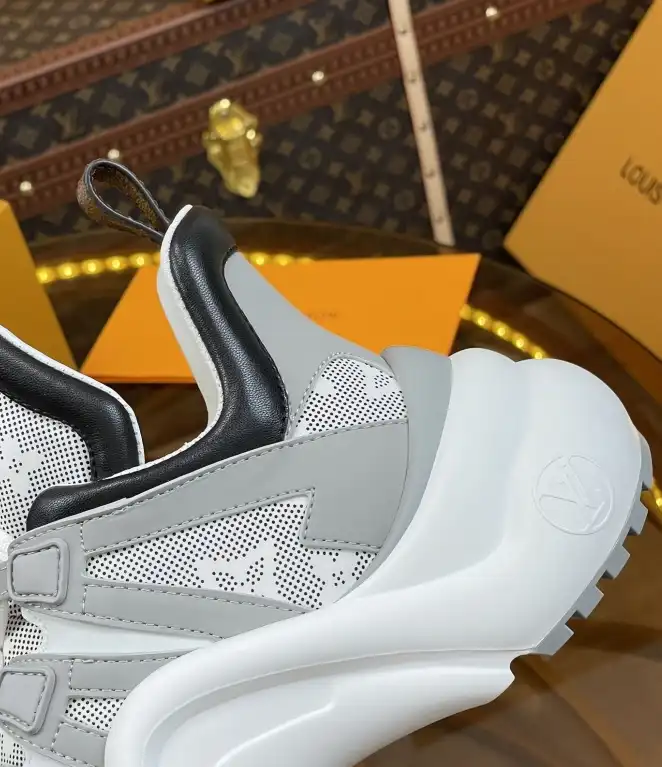 hype Louis Vuitton Sneakers