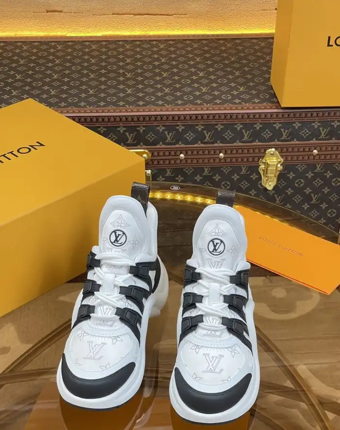 hype Louis Vuitton Sneakers