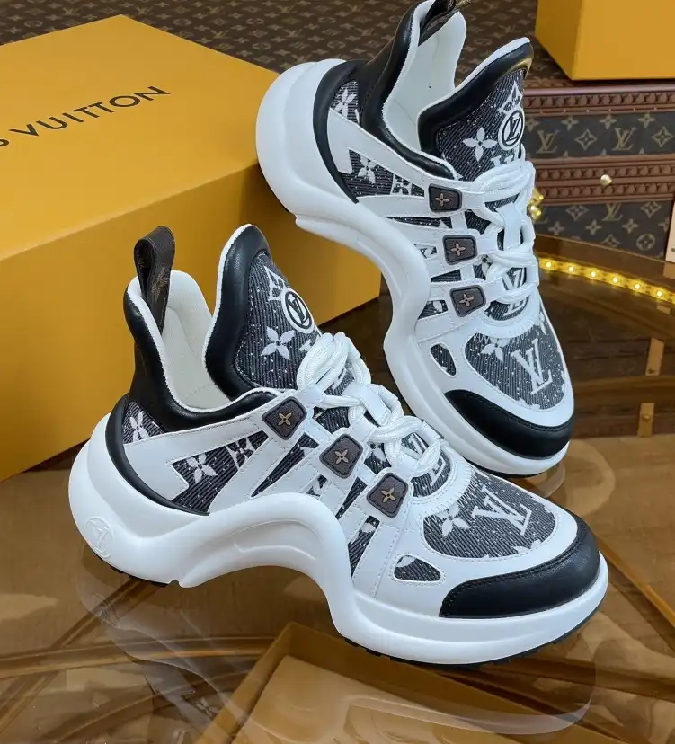 hype Louis Vuitton Sneakers