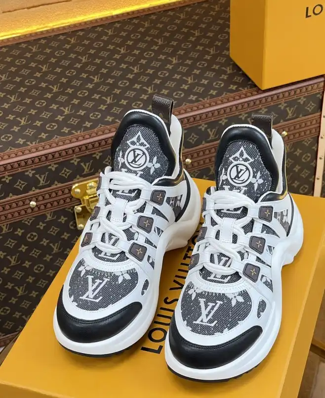 hype Louis Vuitton Sneakers