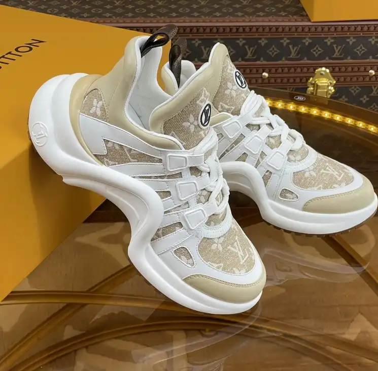 hype Louis Vuitton Sneakers