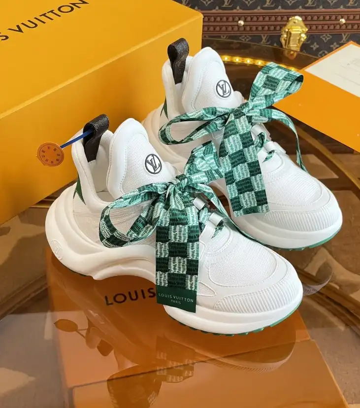 hype Louis Vuitton Sneakers