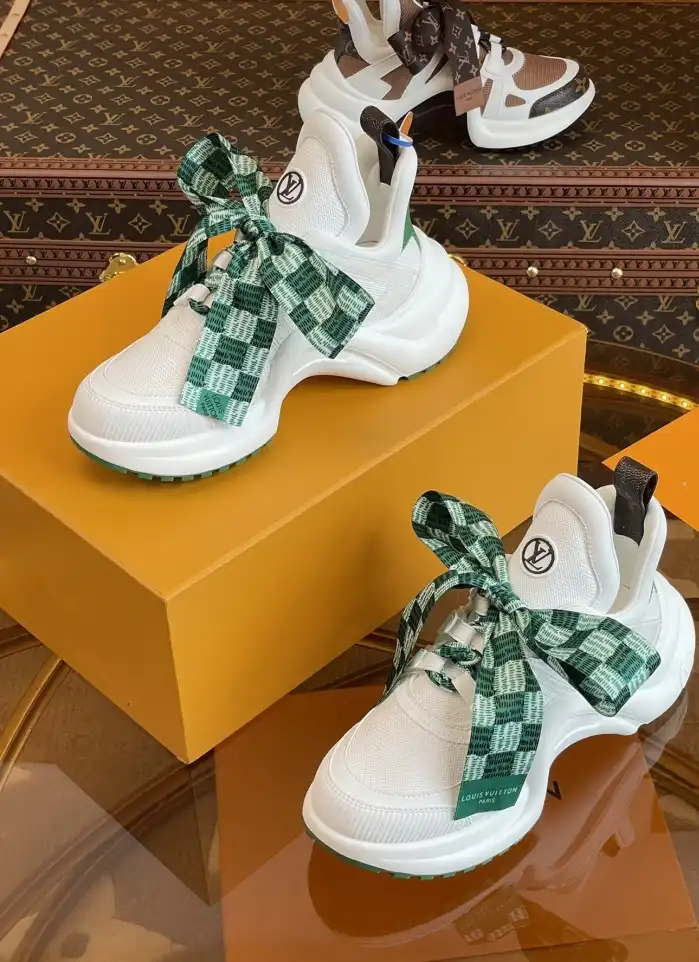 hype Louis Vuitton Sneakers