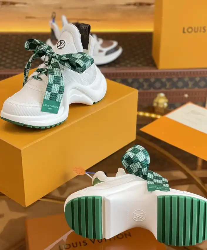 hype Louis Vuitton Sneakers