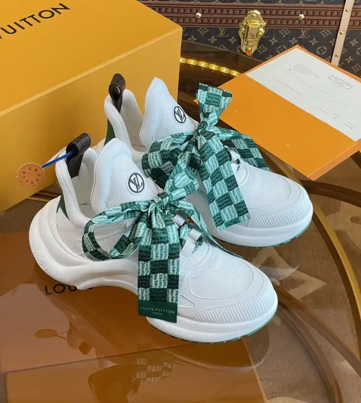 hype Louis Vuitton Sneakers