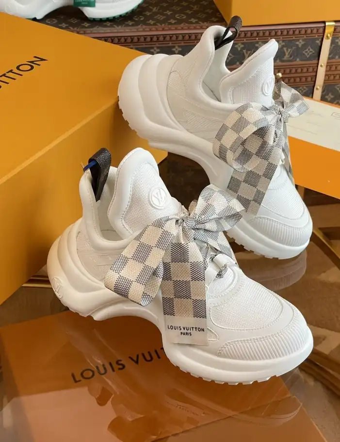 hype Louis Vuitton Sneakers