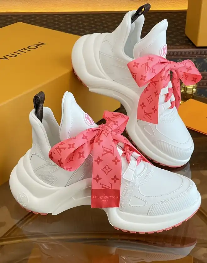 hype Louis Vuitton Sneakers