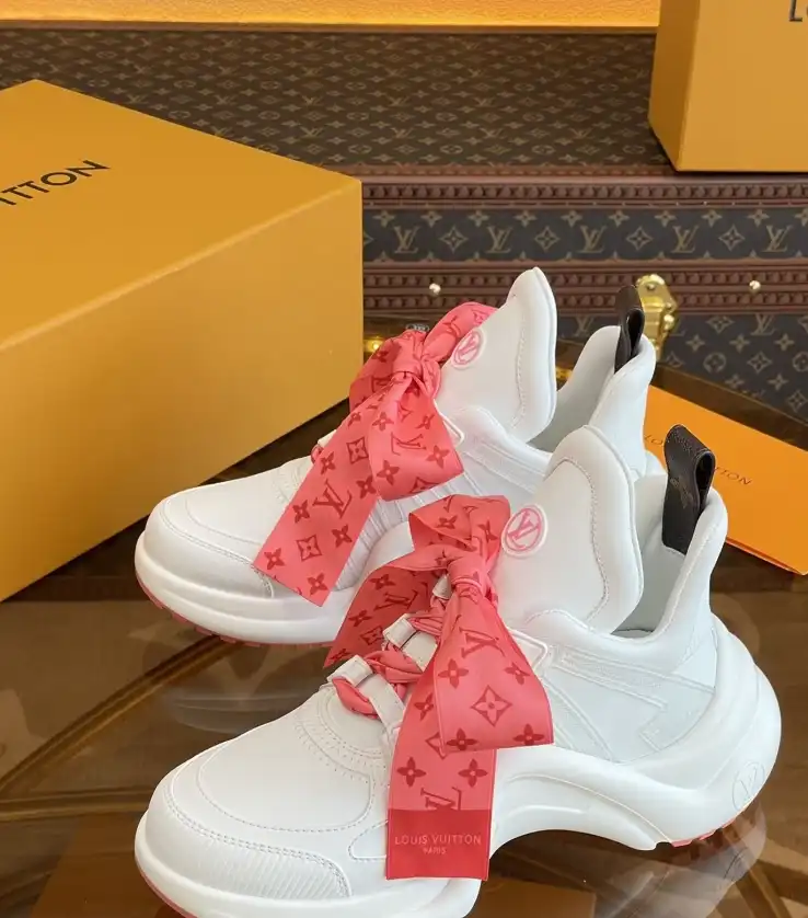 hype Louis Vuitton Sneakers