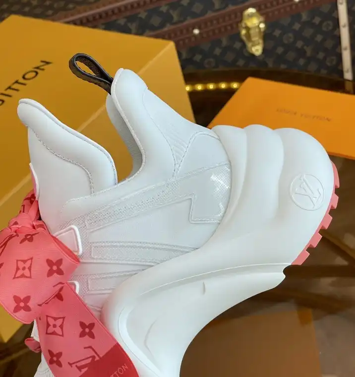 hype Louis Vuitton Sneakers