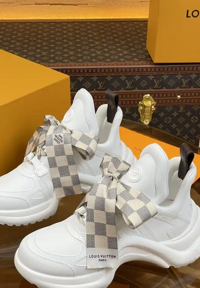 hype Louis Vuitton Sneakers