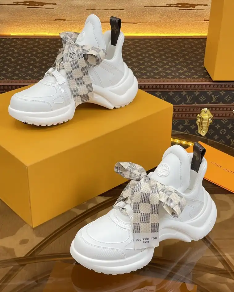 hype Louis Vuitton Sneakers