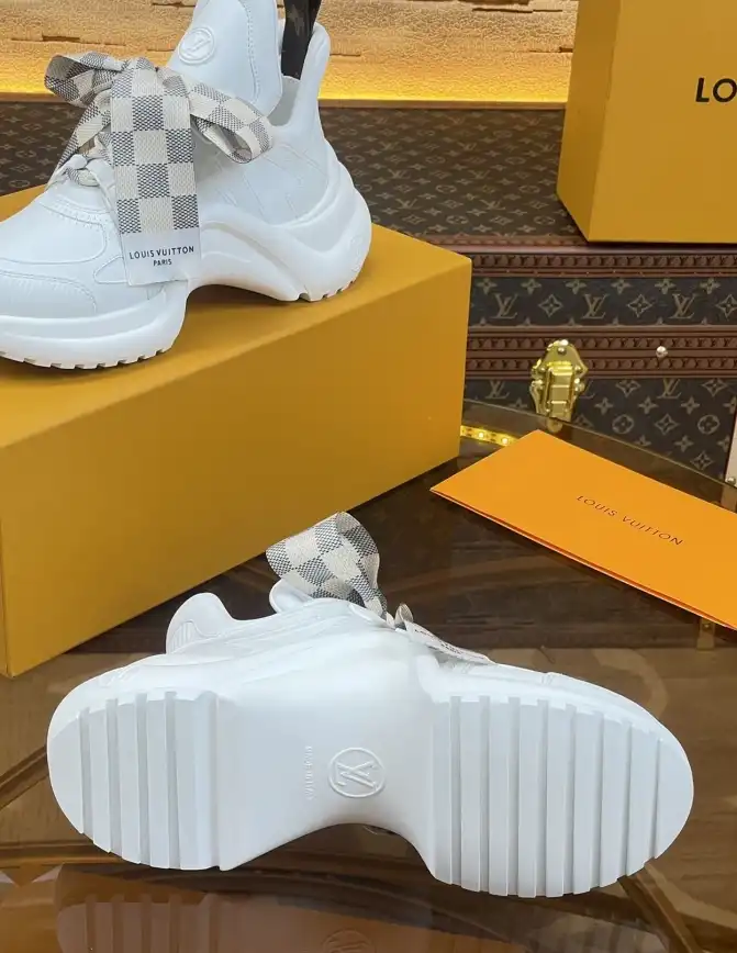 hype Louis Vuitton Sneakers