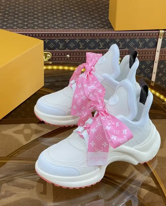 hype Louis Vuitton Sneakers