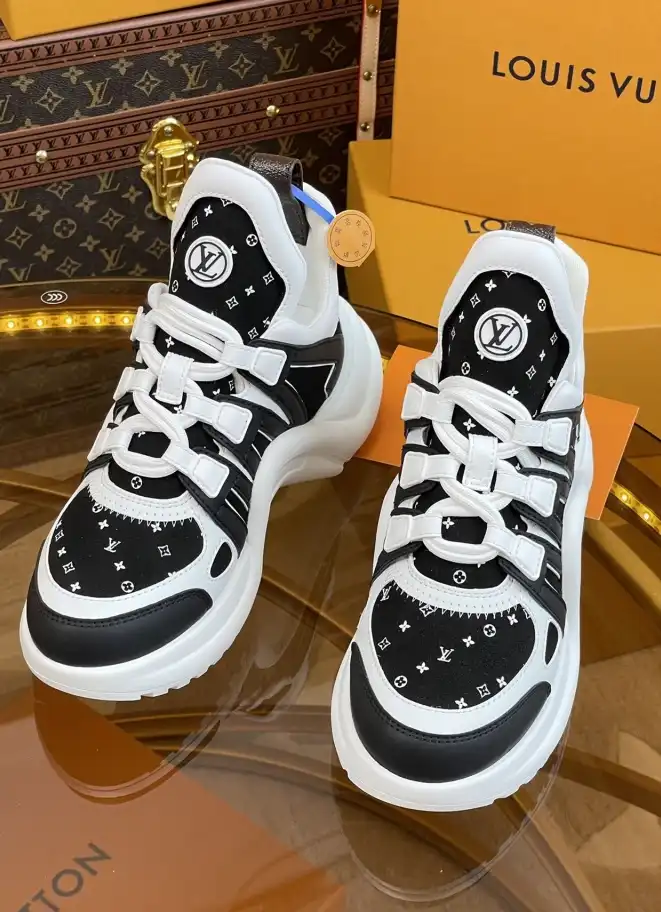 hype Louis Vuitton Sneakers