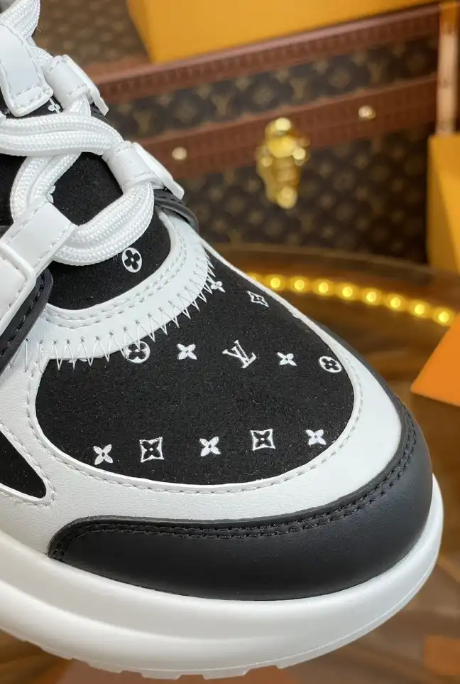 hype Louis Vuitton Sneakers