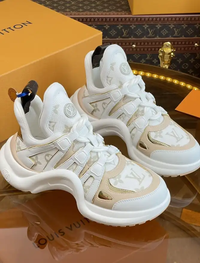 hype Louis Vuitton Sneakers