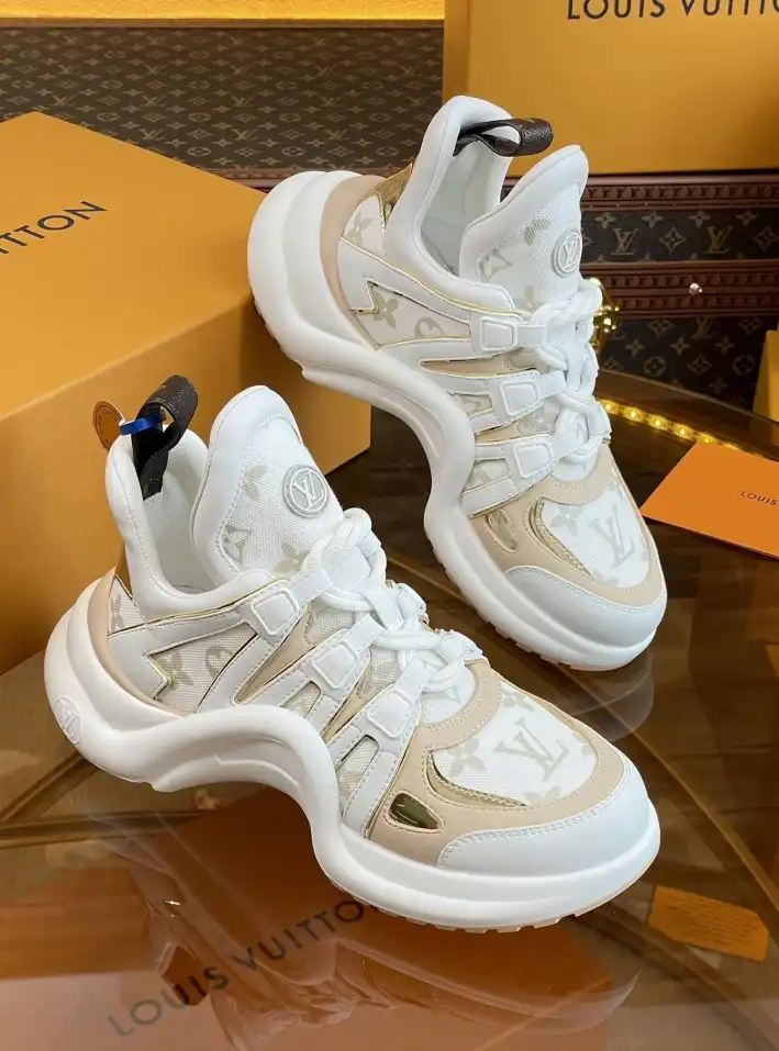 hype Louis Vuitton Sneakers