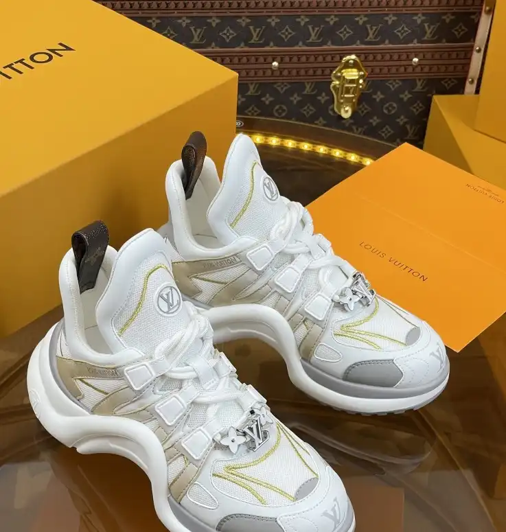 hype Louis Vuitton Sneakers