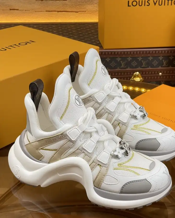 hype Louis Vuitton Sneakers