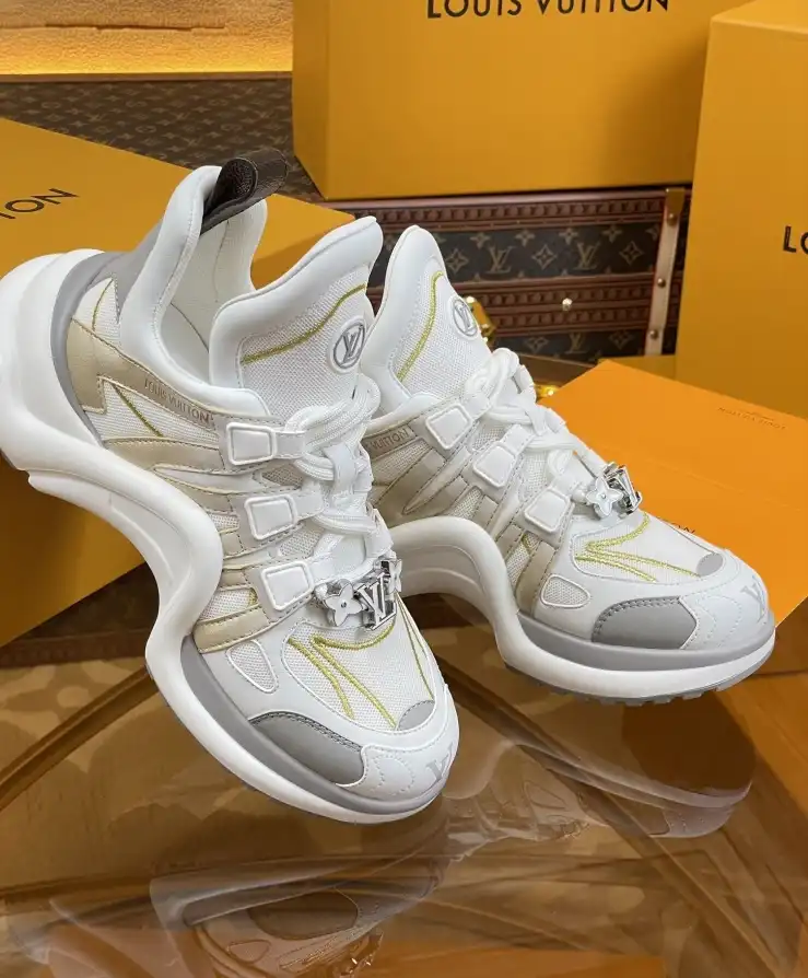 hype Louis Vuitton Sneakers