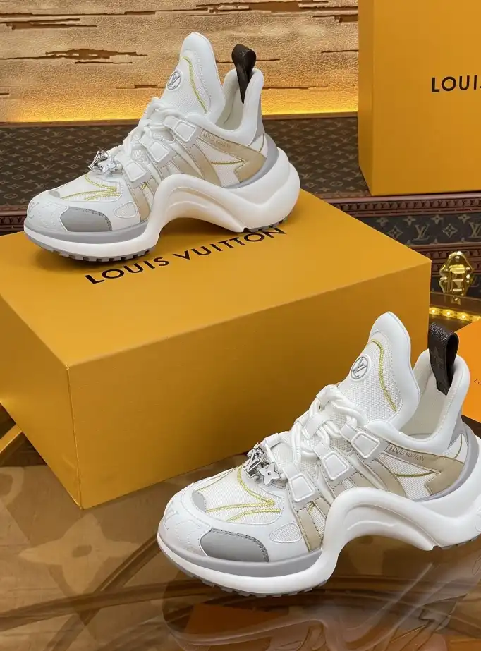 hype Louis Vuitton Sneakers