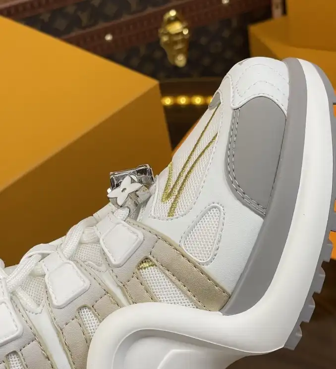 hype Louis Vuitton Sneakers