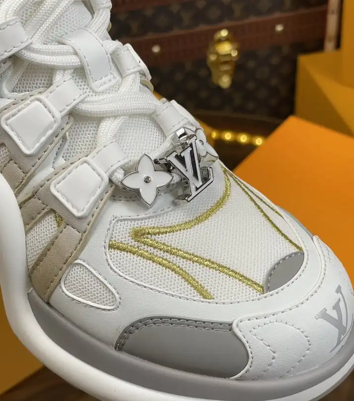 hype Louis Vuitton Sneakers