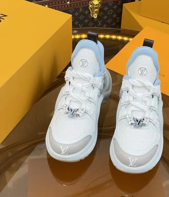 hype Louis Vuitton Sneakers