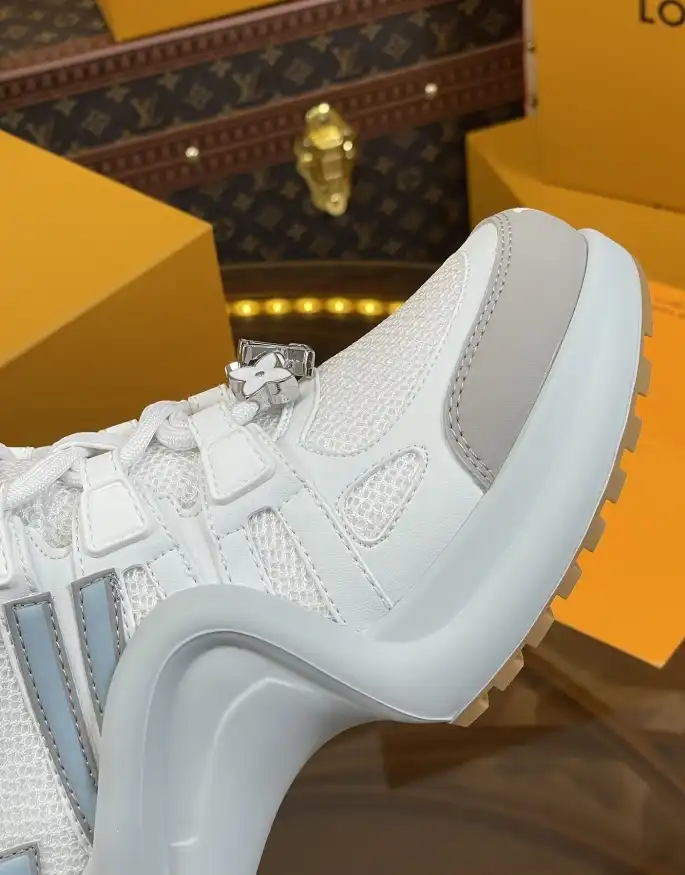 hype Louis Vuitton Sneakers