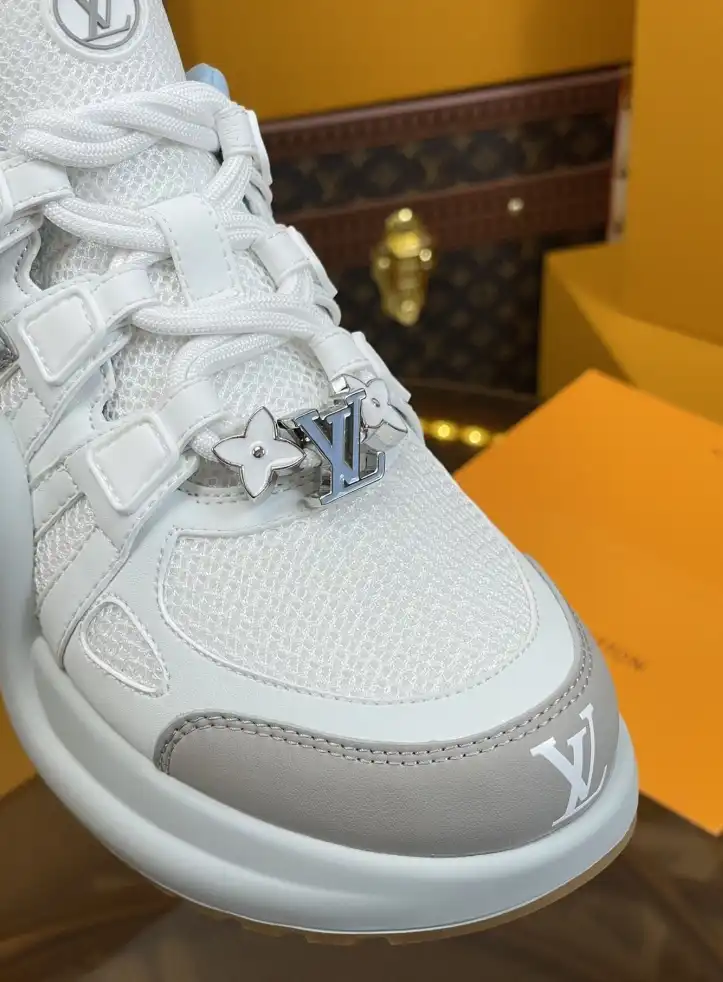 hype Louis Vuitton Sneakers