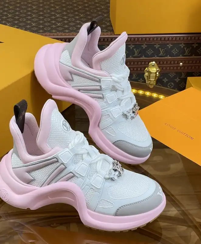 hype Louis Vuitton Sneakers