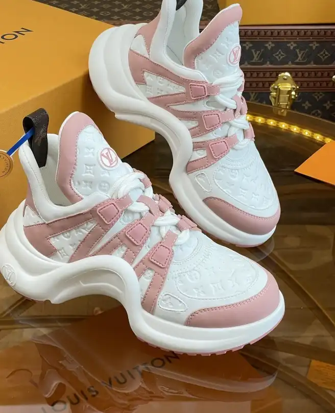 hype Louis Vuitton Sneakers