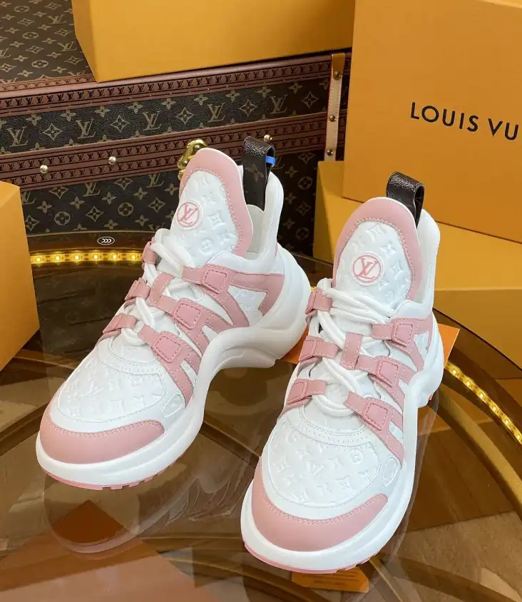 hype Louis Vuitton Sneakers