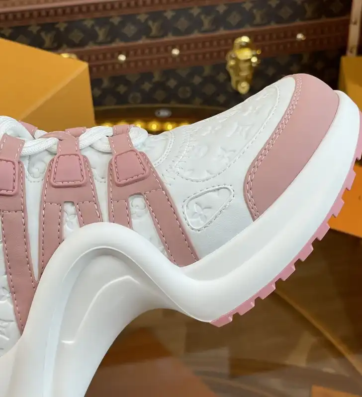 hype Louis Vuitton Sneakers