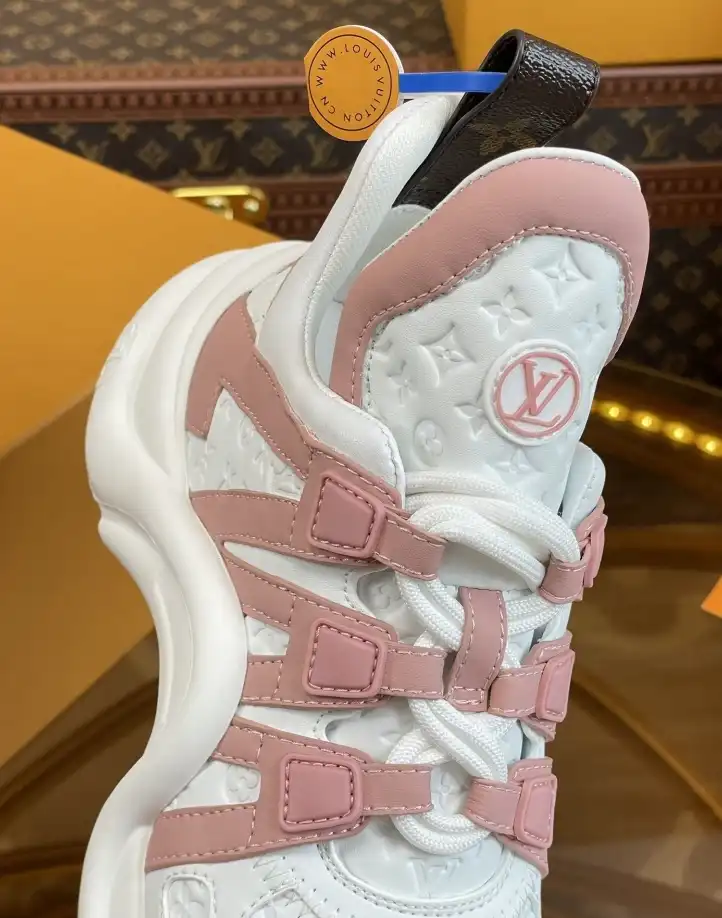 hype Louis Vuitton Sneakers