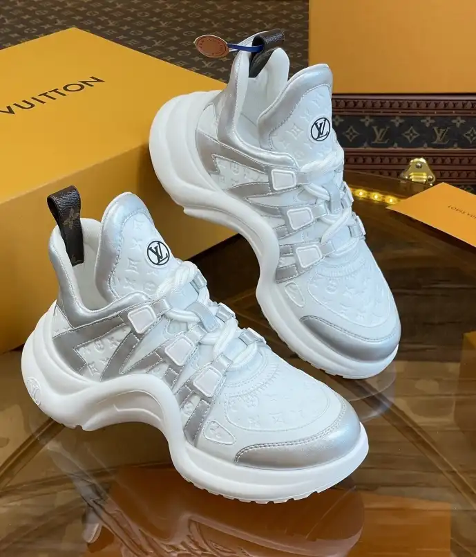 hype Louis Vuitton Sneakers