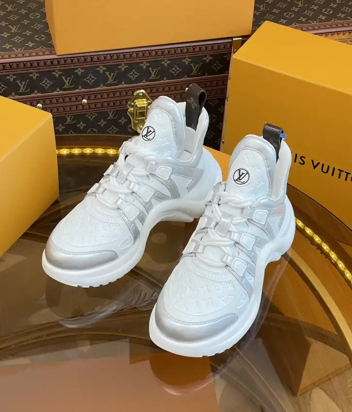 hype Louis Vuitton Sneakers