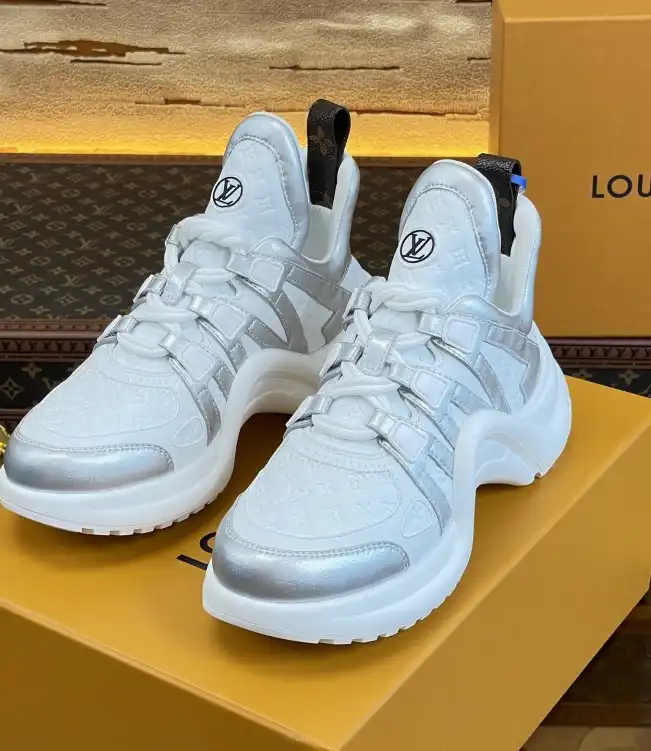 hype Louis Vuitton Sneakers