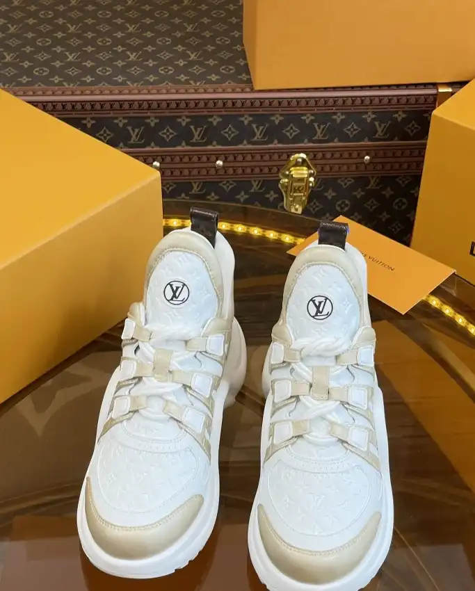 hype Louis Vuitton Sneakers