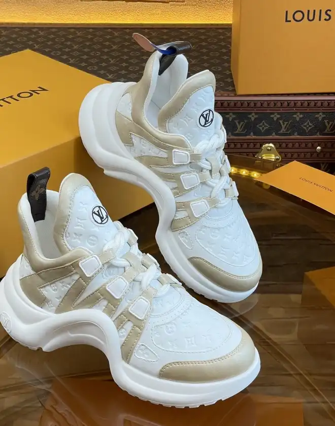 hype Louis Vuitton Sneakers