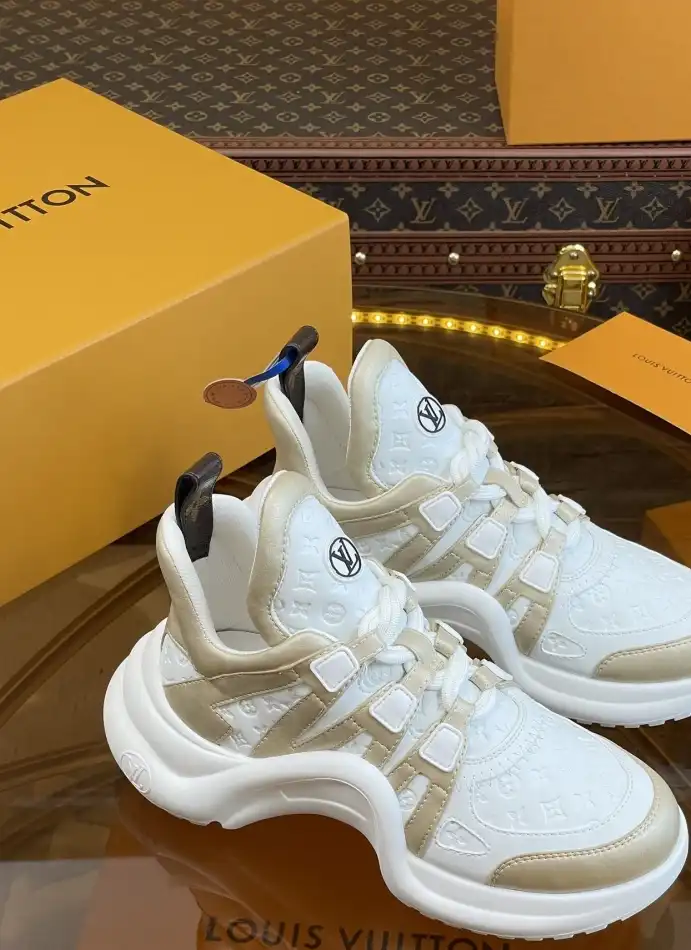 hype Louis Vuitton Sneakers