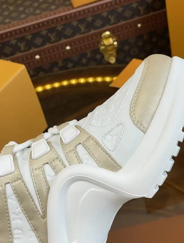 hype Louis Vuitton Sneakers