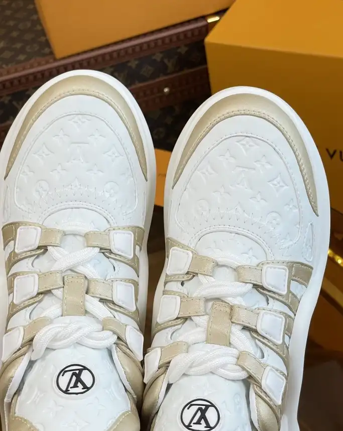 hype Louis Vuitton Sneakers