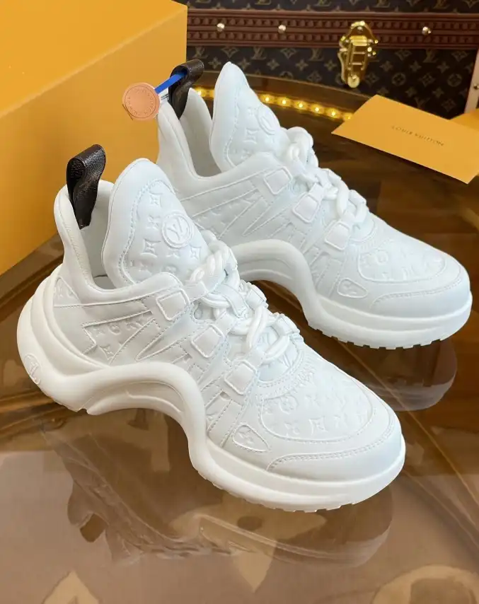 hype Louis Vuitton Sneakers