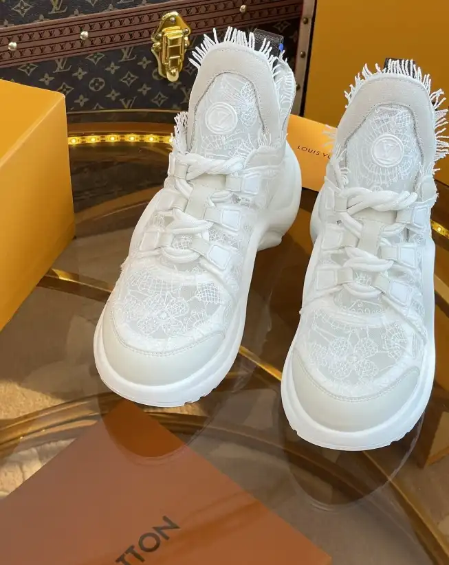 hype Louis Vuitton Sneakers